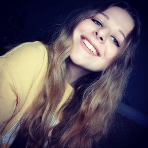 Meet your Posher, Catya